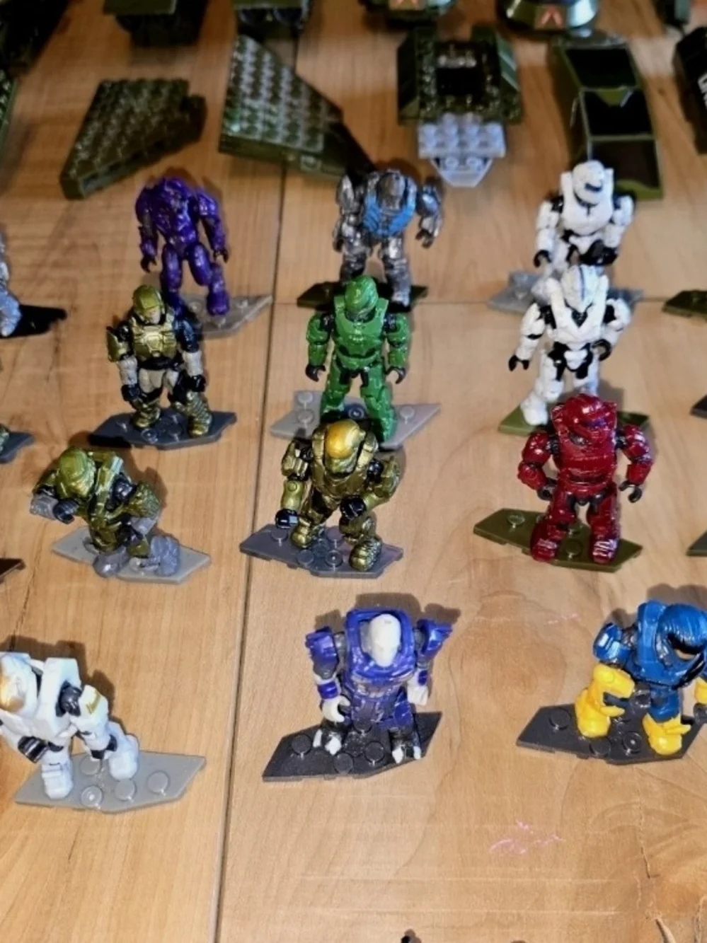 Mega Bloks Construx Halo Pelican Vehicles Minifigs Figures Guns Accessories Lot